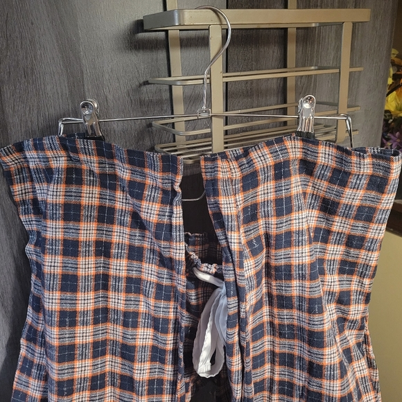 Chicago bears flannels paired with free top - Picture 5 of 6